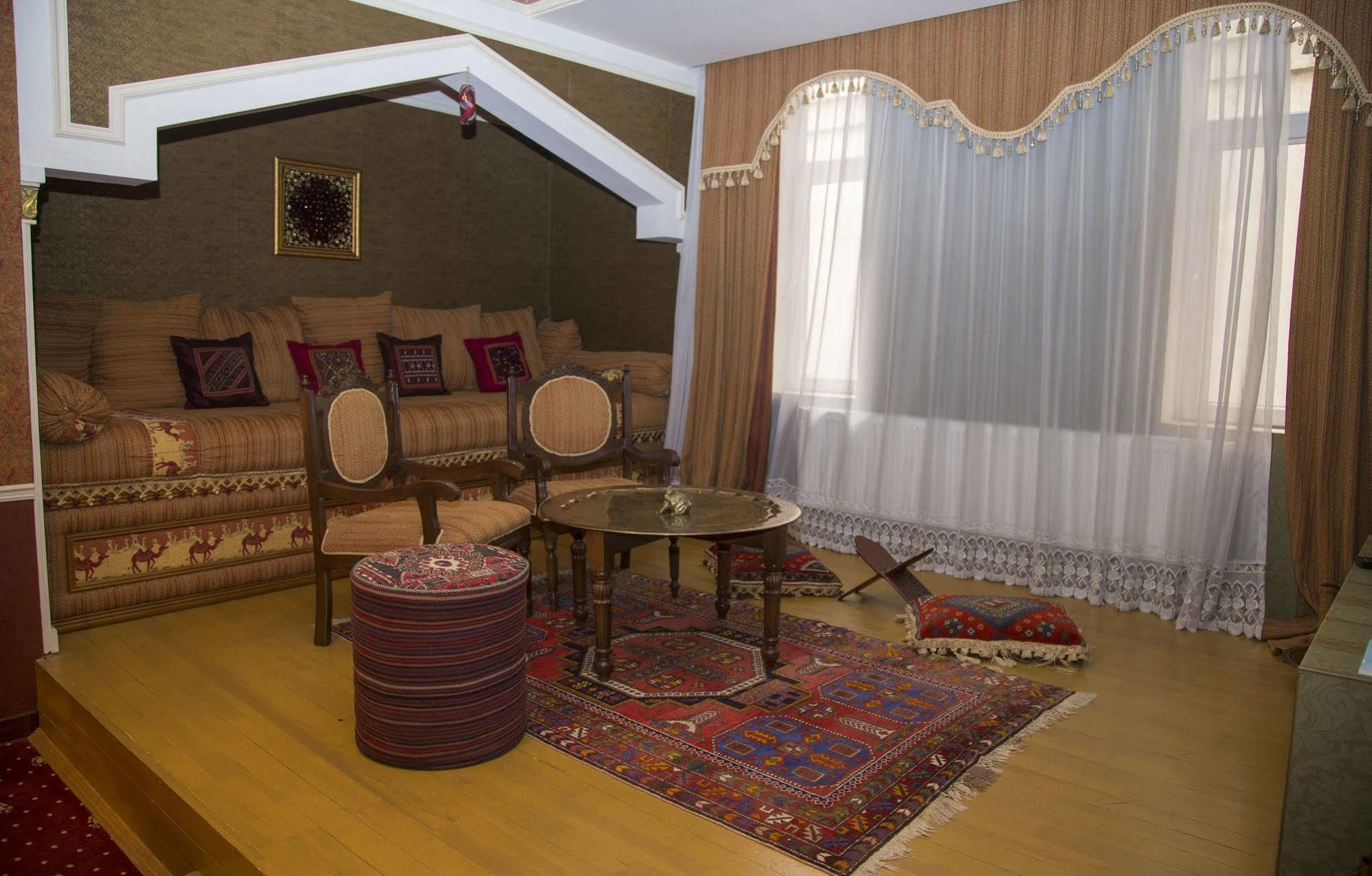Caspian Palace Hotel Baku Ngoại thất bức ảnh